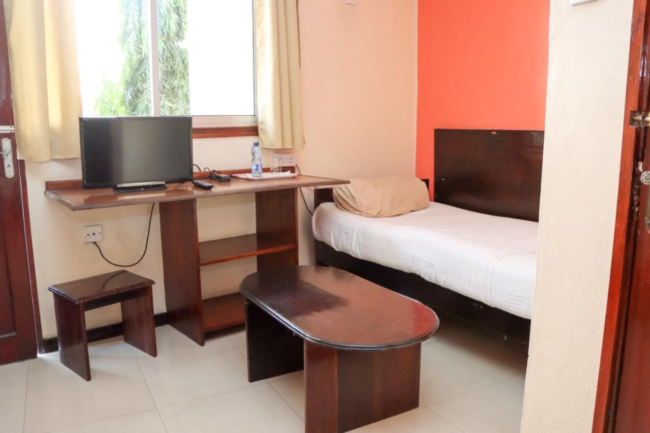 Darajani Hotel Mombasa Exterior foto