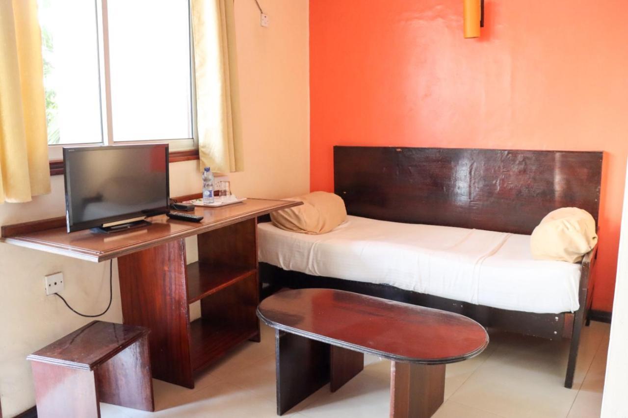 Darajani Hotel Mombasa Exterior foto
