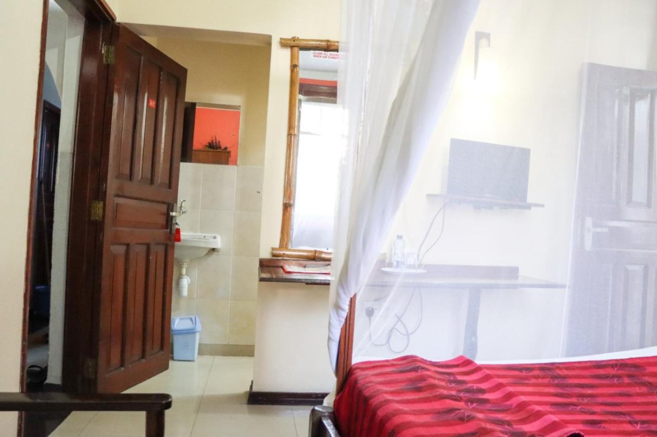 Darajani Hotel Mombasa Exterior foto
