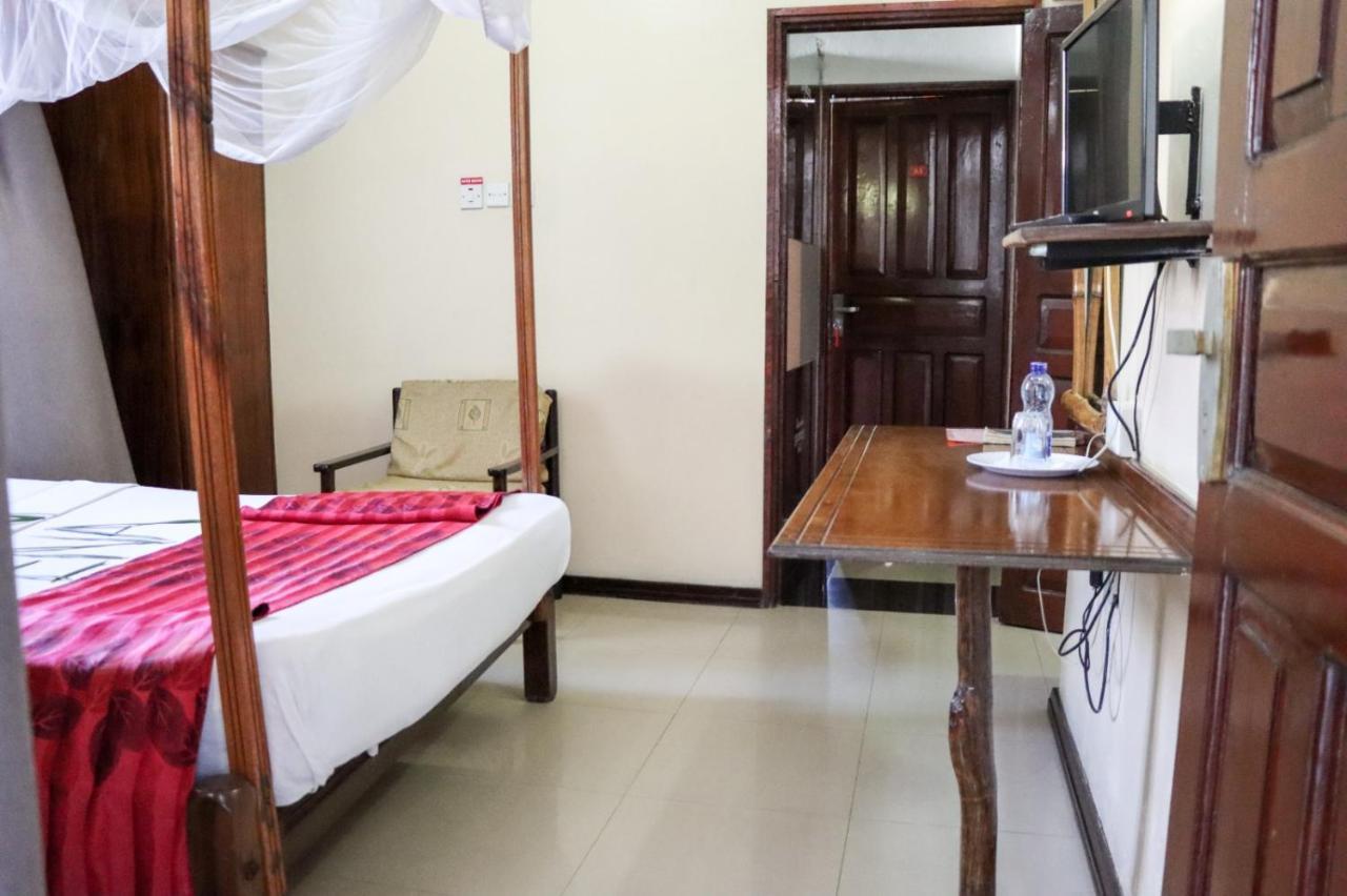 Darajani Hotel Mombasa Exterior foto